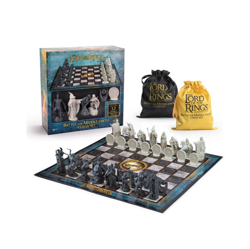 LORD OF THE RINGS CHESS SET