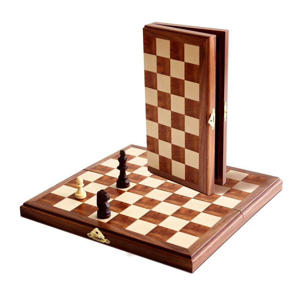 CHESS SET, 11" MAGNETIC FOLDING